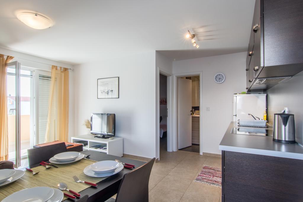 Apartments Domuzin Biograd Na Moru Exterior foto
